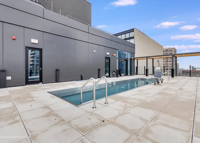 South Loop Rooftop With In And Out Parking 3 Appartement *